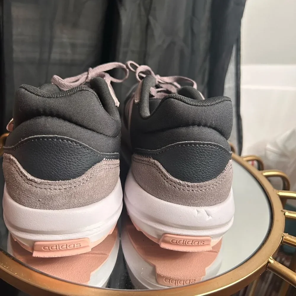 Adidas Retrorun Sneakers